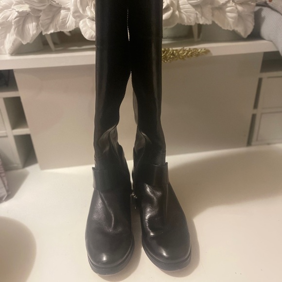 Michael Kors Fulton harness nice boots good condition Buy it before the cold - Picture 6 of 14